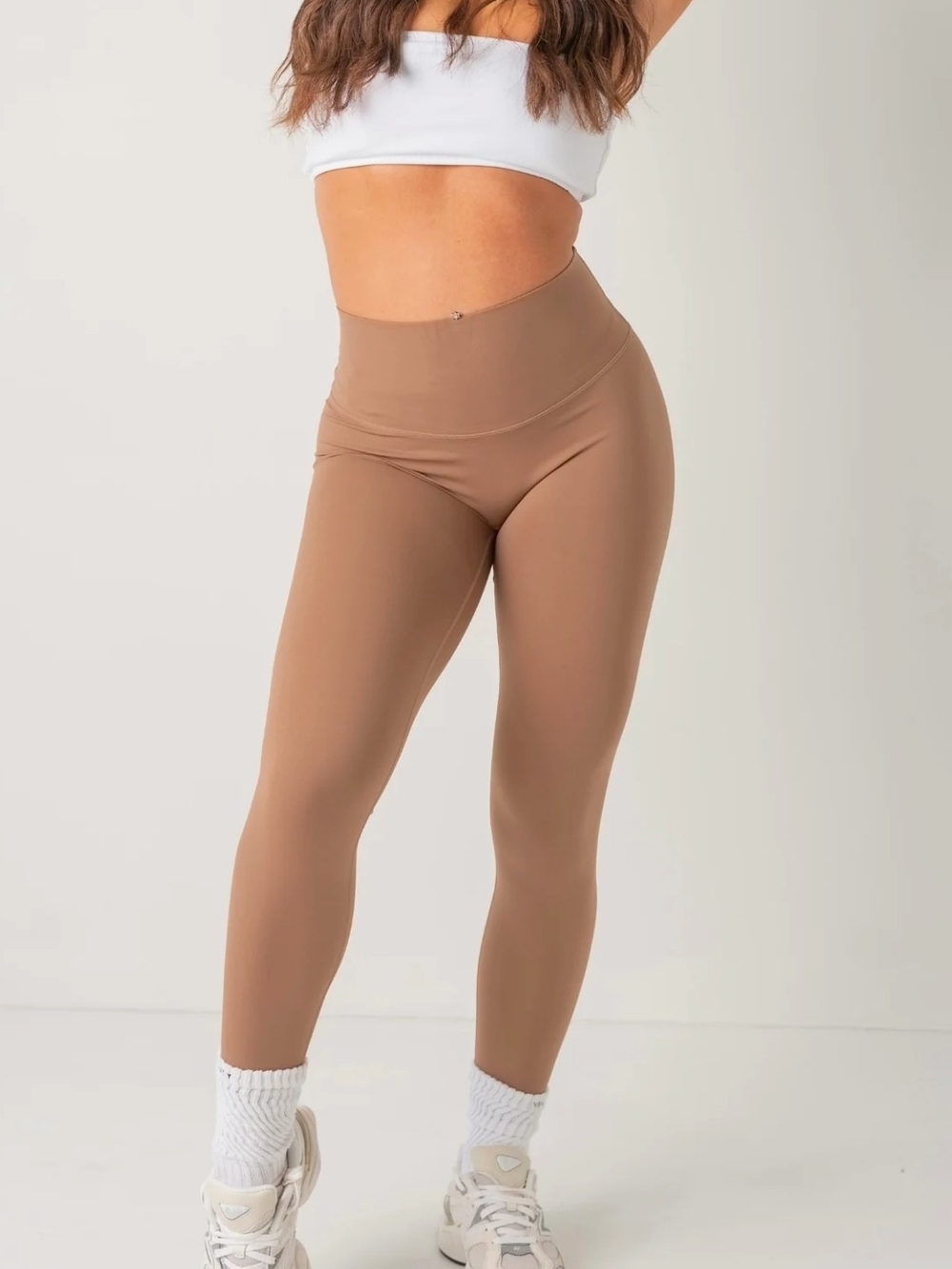 PERFORMANCE LEGGINGS - MOCHA
XS